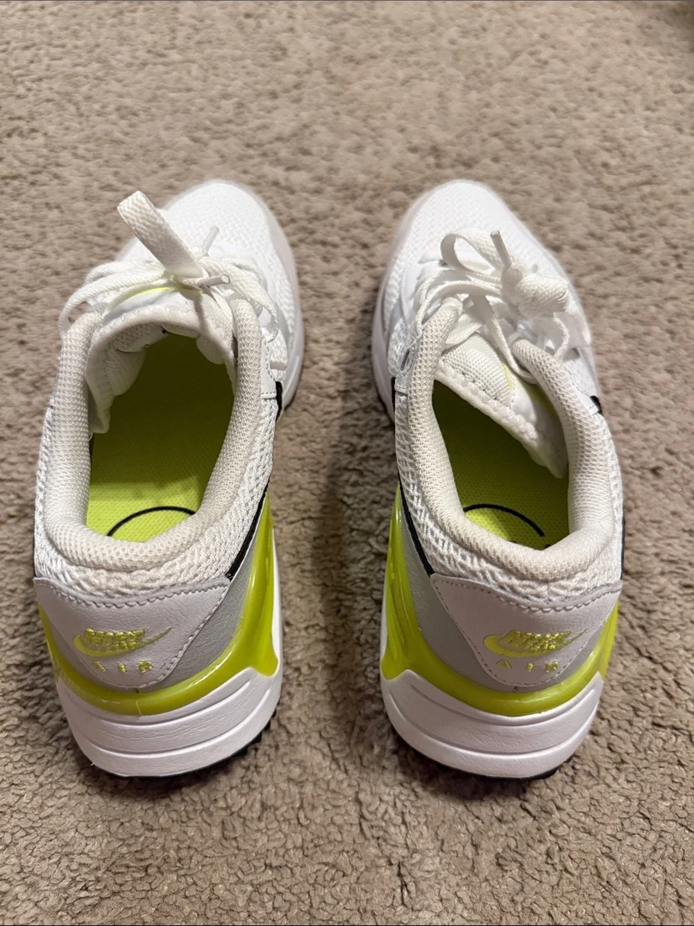 Nike women’s air